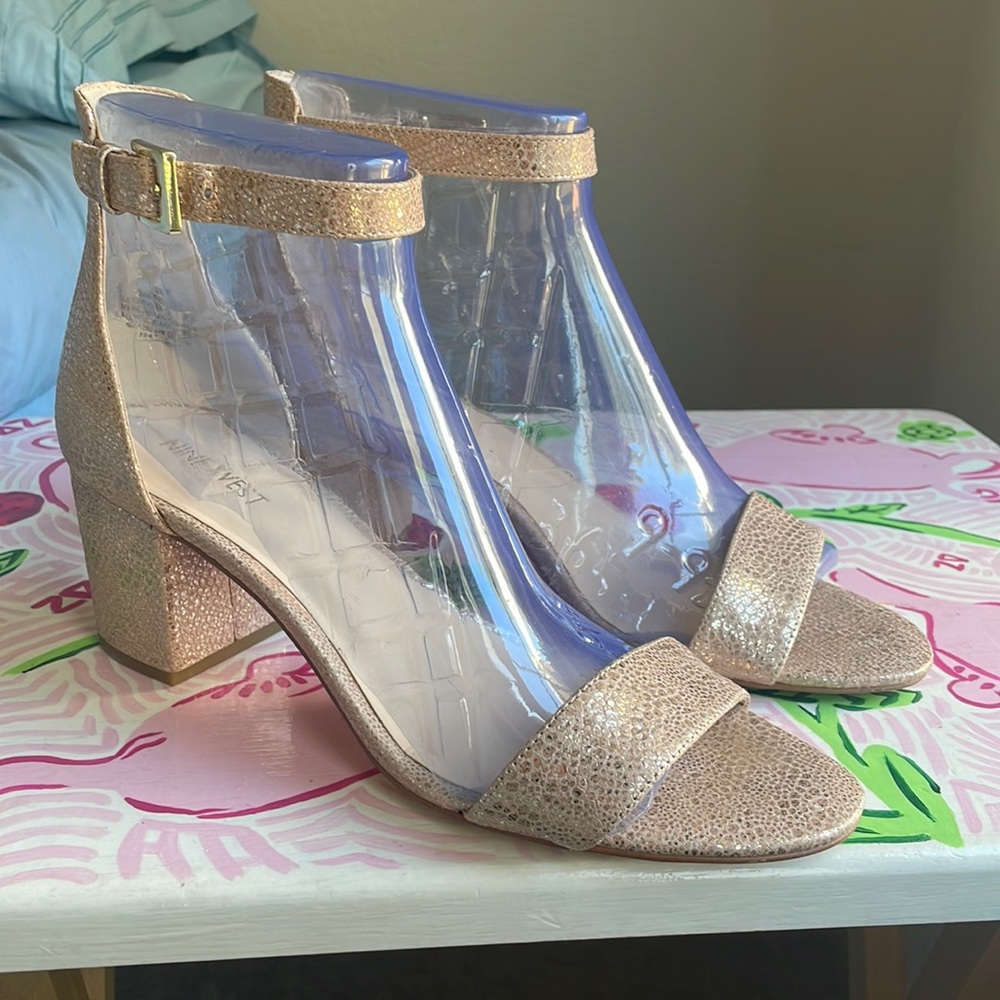 NINE WEST Gold Block Heel Size 9